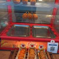 ตลาดคนเดิน เดอะวัน รัชดา(ตลาดรถไฟ)