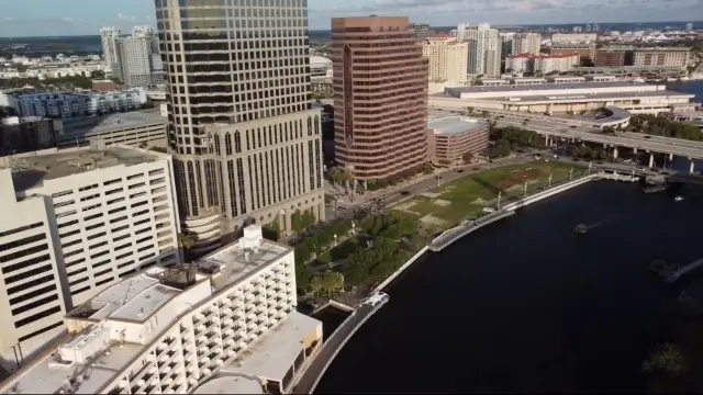 Beautiful water view of Tampa Riverwalk 