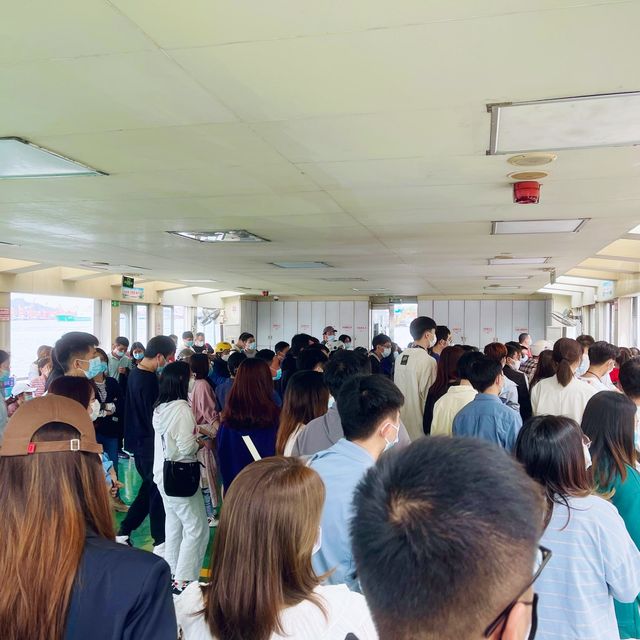 Take a ferry to Changzhou Island, Guangzhou