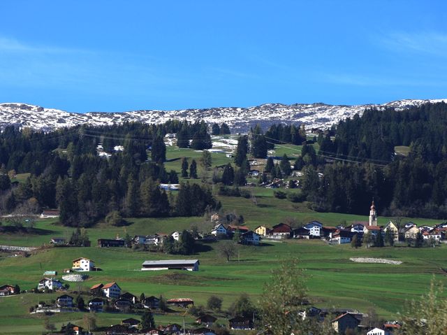 瑞士阿尔卑斯山小镇蘇費爾斯