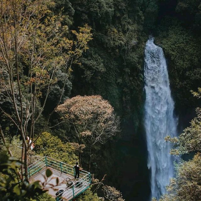 CIMAHI WATERFALL - BANDUNG