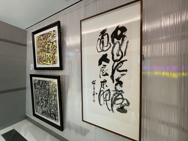 Shopping mall art