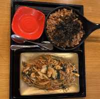 韓国/釜山【海雲台】野菜入れ放題！？デパ地下ご飯♡