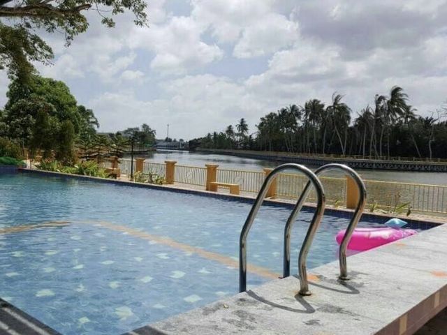 Rainbow Hotel