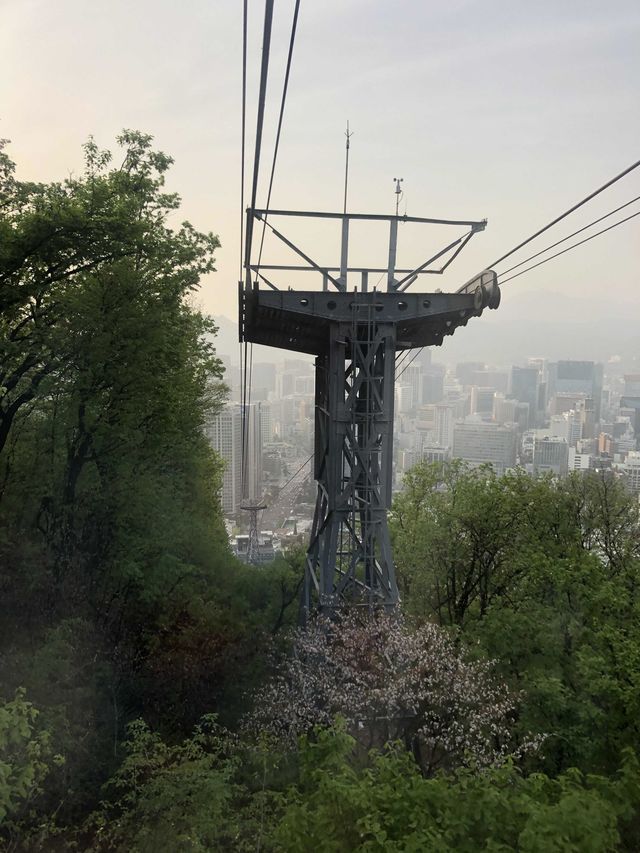 首爾塔 ｜ 連洗手間都有「大落地玻璃」比你欣賞風景