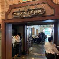 迪士尼食嘢，唔使排隊，有乜好選擇，大冒險家餐廳