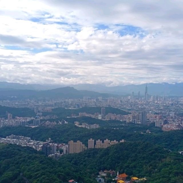 內湖碧山巖