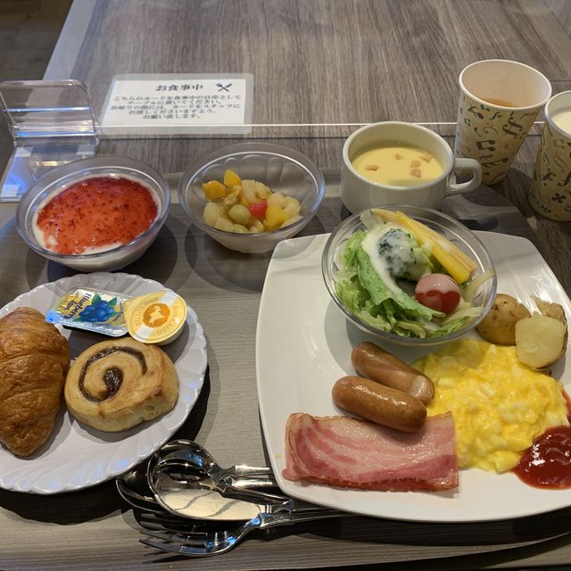 名古屋のスタバ飲み放題ホテル！？