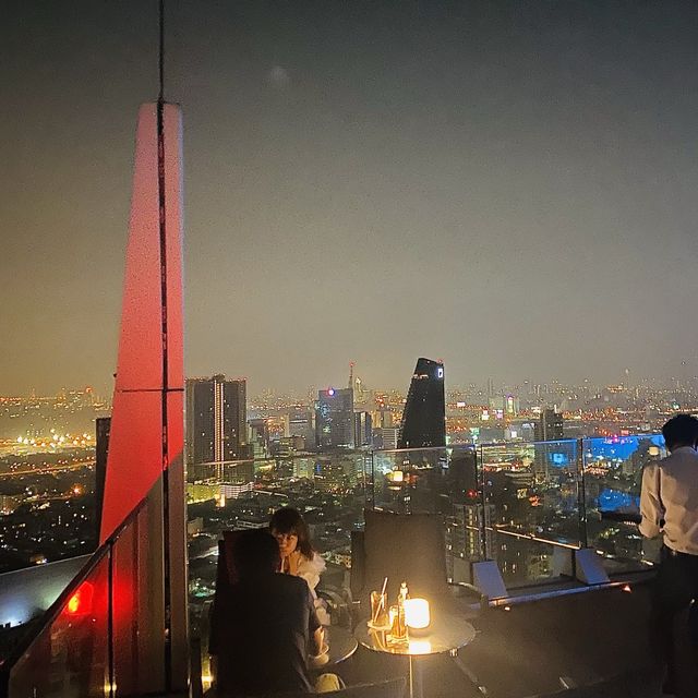 45층 🌃 City View At Roop Top 