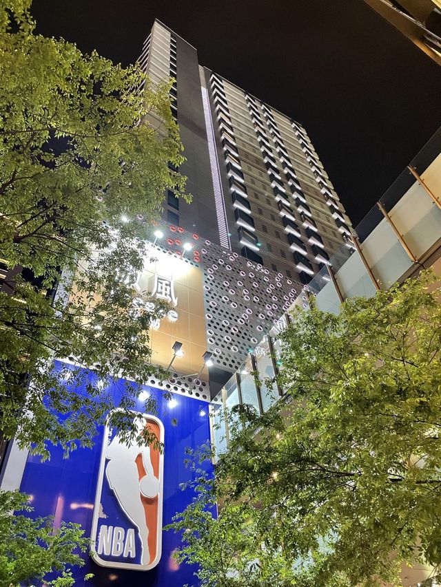 最熱鬧美麗的台北信義區 夜間點燈超美 不能錯過特色光線夜景