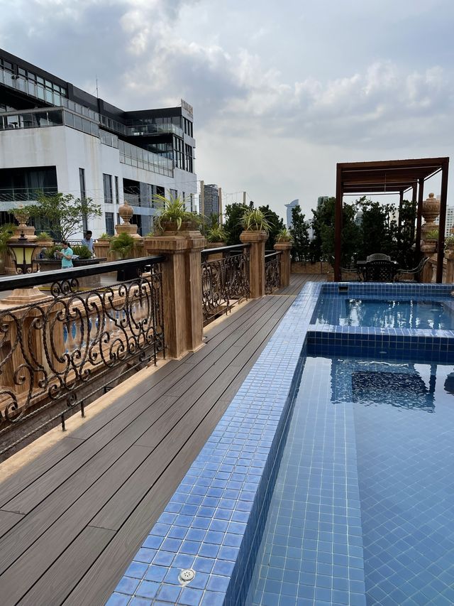 柬埔寨🇰🇭｜金邊歐式建築酒店