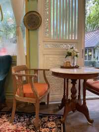 Klang pa , a hidden cafe in a garden