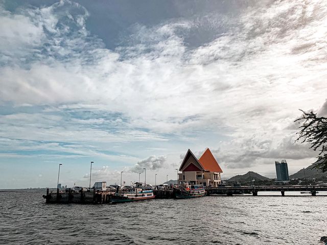 เดินเล่น เกาะลอย ศรีราชา