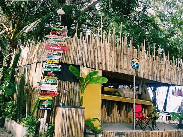 📷  บาร์เล  คาเฟ่