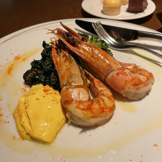 任食超過30款沙律甜品的Sunday Brunch
