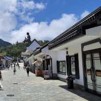 Gate Way to Tian Tan 