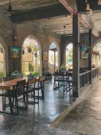  Café Laura สระบุรี