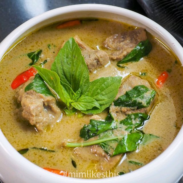 ร้านอาหารไทยสูตรคุณย่า