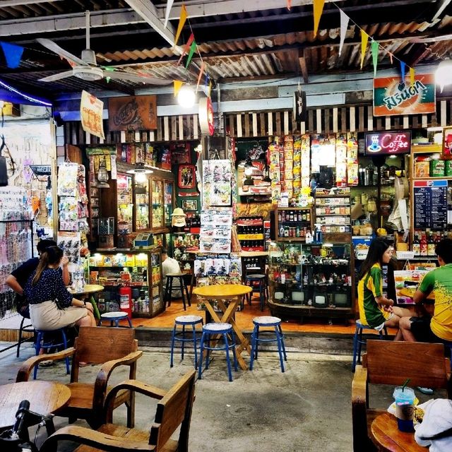 Popular Night Market Talad Rot Fai