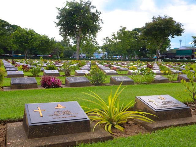รำลึกถึงอดีตเชลย ที่สุสานดอนรัก