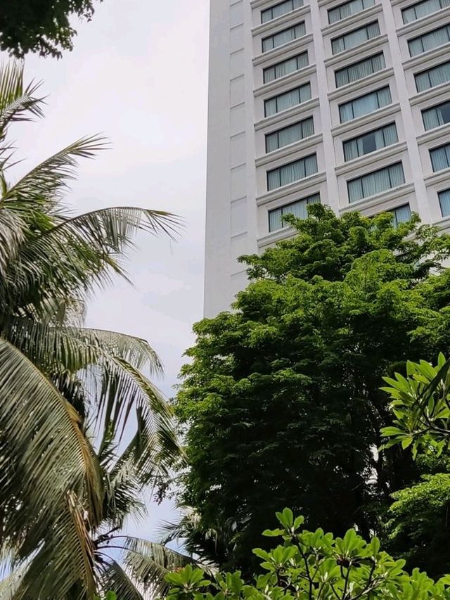 Best tropical garden Hotel Surabaya