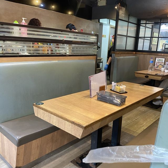 港式茶記鐵板餐 