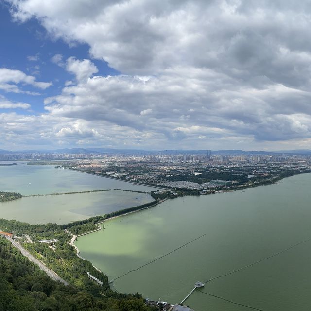 A Dianchi Lake Outing in Kunming 