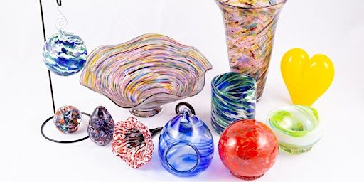 Glass Blowing: A Bit More | 2025 | SiNaCa Studios - School of Glass and Gallery