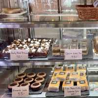 คาเฟ่บ้านไม้ the wooden house