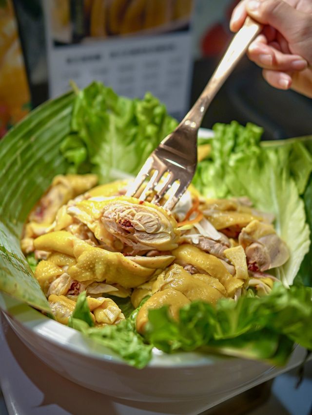 新開必試泰金鍋，泰式食物選擇多