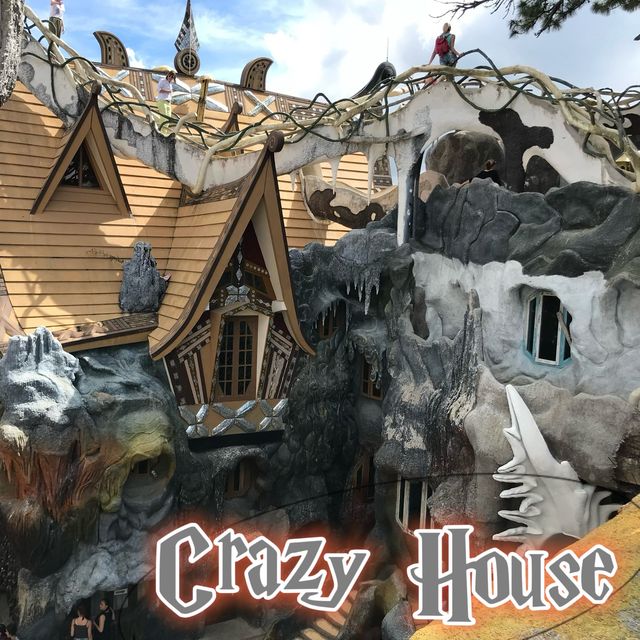 เที่ยวดาหลัต ต้องไม่พลาดมา Crazy House