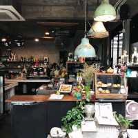 Little Black Cafe ลิตเติ้ล แบล็ค คาเฟ่

