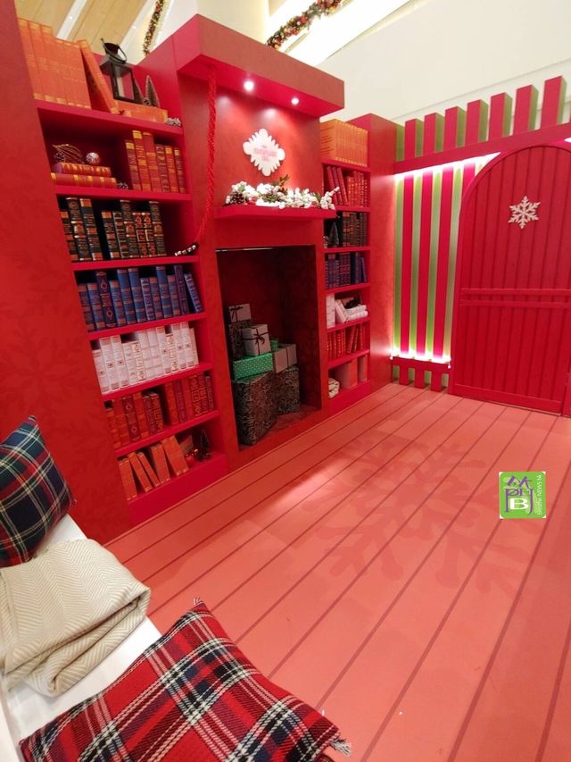 太古廣場雪怪送禮探Santa 影AR相