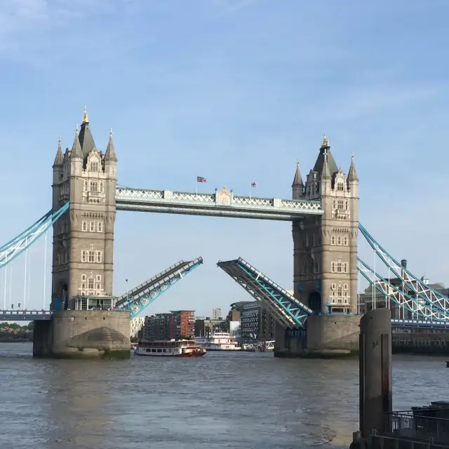 Tower Bridge