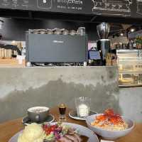 商場盡頭的海景Cafe