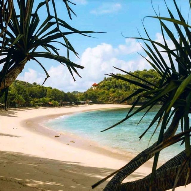 WATU KARUNG BEACH - PACITAN