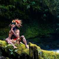 PAPUA NEW GUINEA. LAND OF THE UNEXPECTED