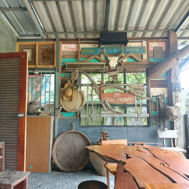 ร้านเฮา ก๋วยเตี๋ยวตุ๋นยาจีน "ภูผาม่าน"