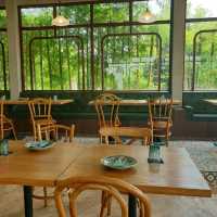 Somsri Eatery สมศรีอาหารไทยๆ