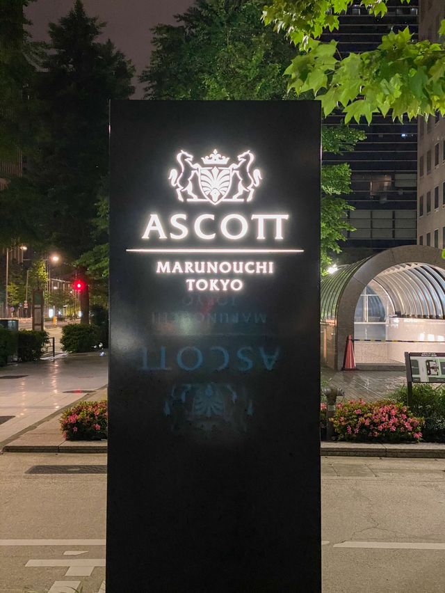 シンガポール