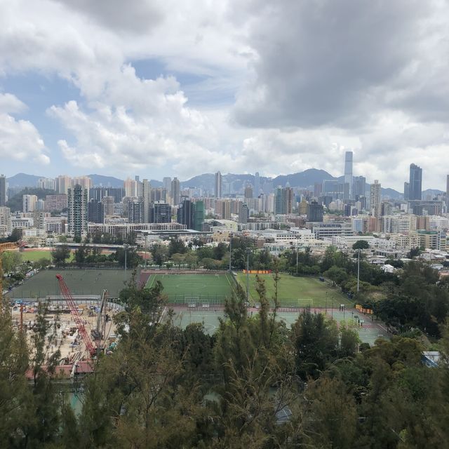 春季旅行尋找歷史遺留嘅紅白格仔