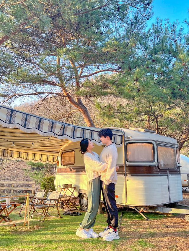 포천의 유니크한 빈티지 카라반 캠핑여행