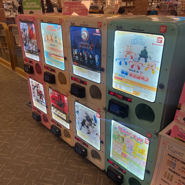 韓国/ソウル【金浦空港】本だけじゃない！？雑貨も文具もある本屋さん📚💕