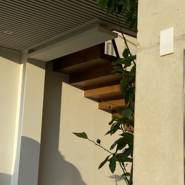 부산 따뜻한 분위기의 대형 카페
