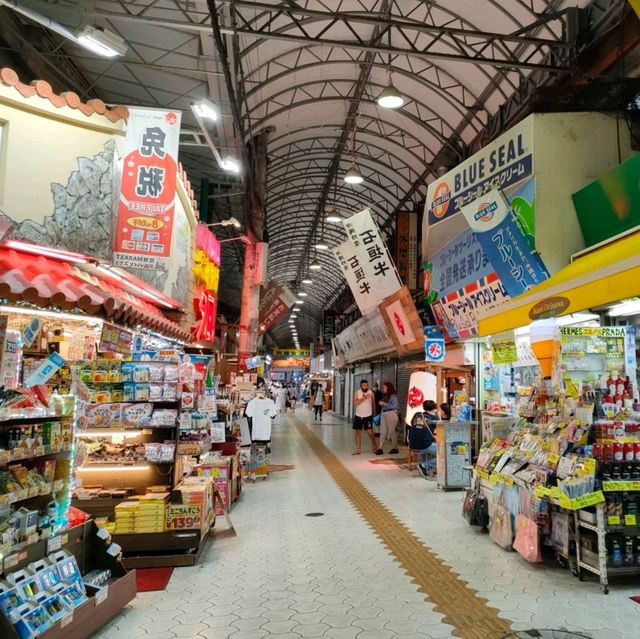 【沖縄 那覇】国際通りで風に吹かれて✨✨✨