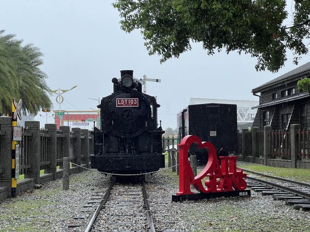 花蓮市區景點｜花蓮鐵道文化園區，有舊火車可以拍照