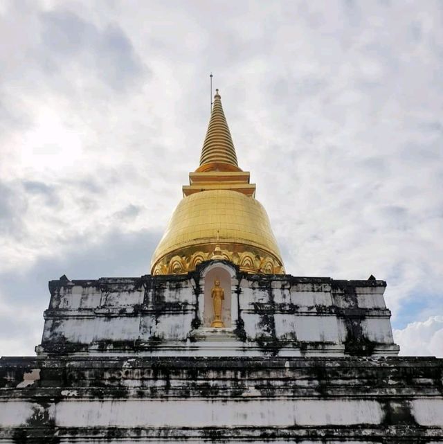 "พลังศรัทธาอันเก่าแก่ ของเมืองลับแล"