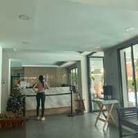 Huahin Terminal Hotel for Budget Travel 