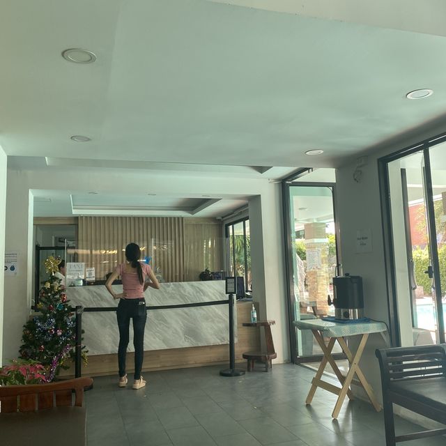 Huahin Terminal Hotel for Budget Travel 