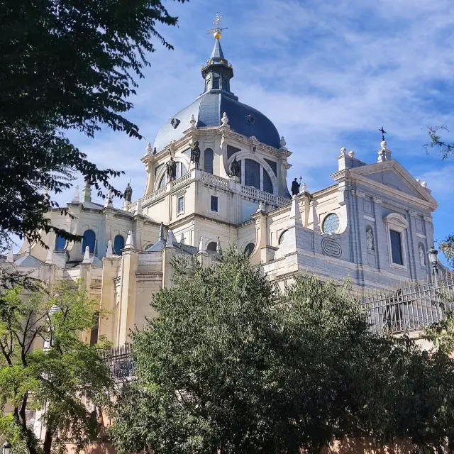 Cathedral beside Royal Palace 